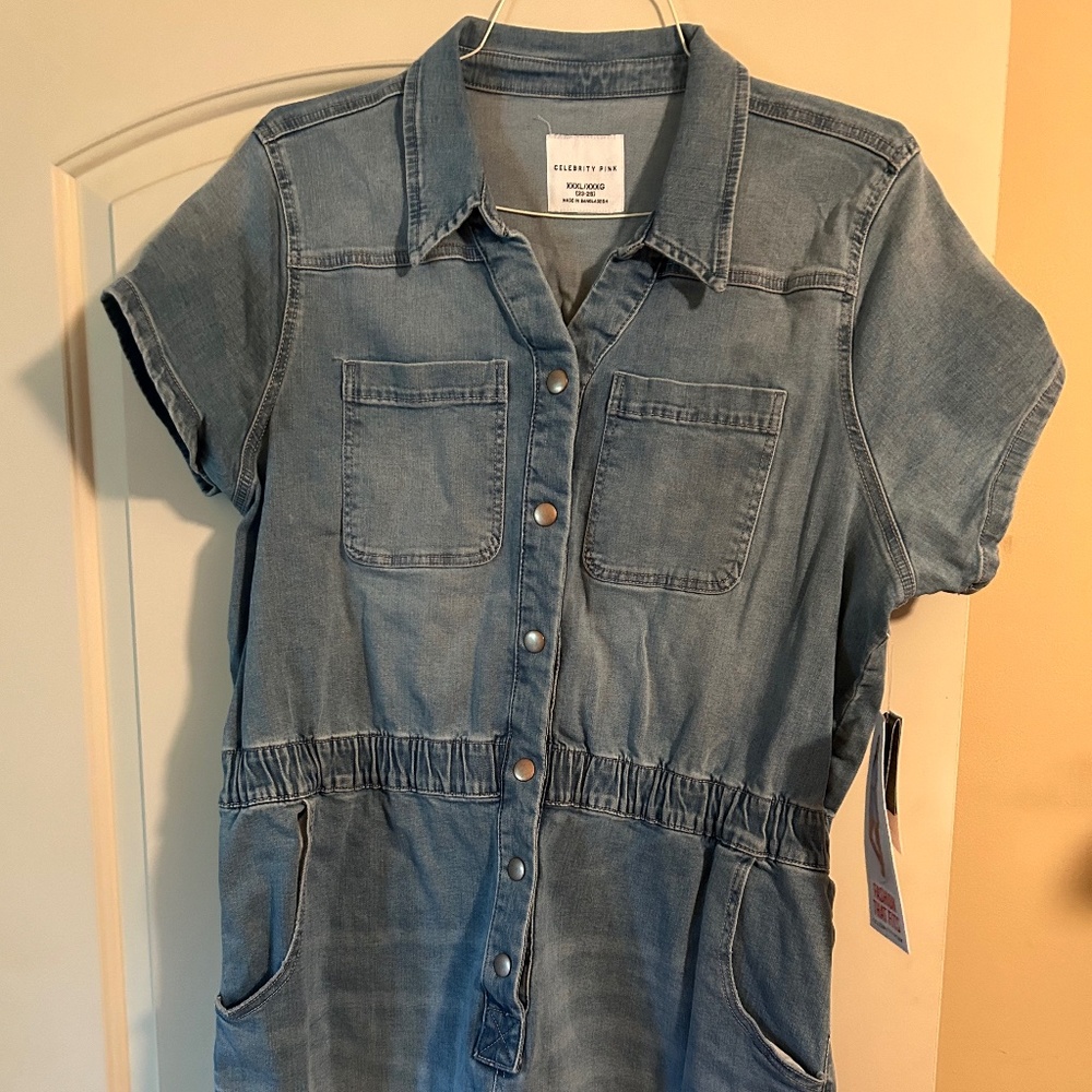 Short jumpsuit